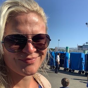 Meet your Posher, Meg